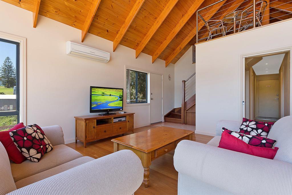 Snug Cove Villas Eden Room photo